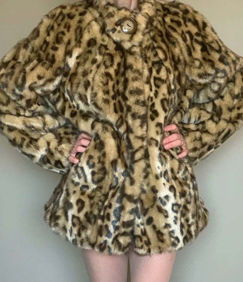 A.B.S. CHAQUETA LARGA DE PIEL SINTÉTICA CON ESTAMPADO DE LEOPARDO DE LUJO ETIQUETA PLATEADA L Foto 1 de 1