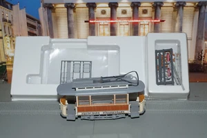 Tram Oldtimer Freiburg TW 7 ohne Motor -1:87 H0 - in OVP/Zurüstteile -NEU! - Bild 1 von 6