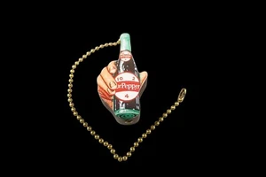 Dr. Pepper Soda Pop Botella Publicidad Mango de Madera Lámpara Tirador Cadena - Imagen 1 de 4
