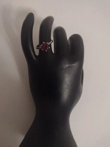 Vintage Ring 10 Karat Weißgold Rubin 2,7 g - Bild 1 von 10