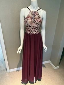 Xscape wine & gold A-line formal evening gown Size 2 - Picture 1 of 6