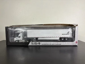 1st Gear 1:64 MACK Pinnacle & TRAILER - Brand New - Picture 1 of 9