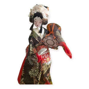 Japanische Geisha Figur / Sammlerfigur in Vitrine / Kimono Anime Style / Vintage - Bild 1 von 3