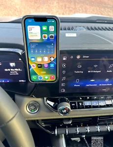 Support téléphone magnétique Chevrolet Colorado / GMC Canyon 2023 à 2026 PERSONNALISÉ - Photo 1 sur 5