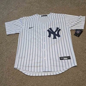 sNWT #99 Aaron Judge White Pinstripe No Name Yankees Jersey Youth XL - Picture 1 of 2