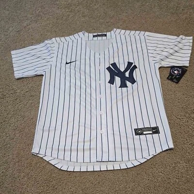 Camiseta deportiva juvenil XL de Aaron Judge blanca a rayas sin nombre #99 nueva con etiquetas de los Yankees Foto 1 de 2