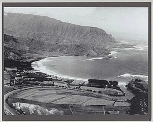 AERIAL OF HANALEI KAUAI 1930'S HAND PRINTED 8X10" SILVER HALIDE PHOTOGRAPH - Picture 1 of 1