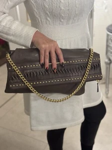 elisabetta franchi tasche, braun mit goldenen nieten und goldener tragekette - Bild 1 von 12