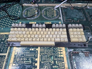 Commodore C128 EXACT Working-Not Fully Tested Keyboard-FADE-DARKENING-READ ALL - Picture 1 of 19