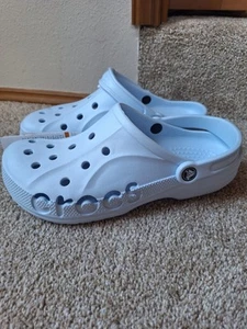 Neu mit Etikett Crocs Baya hellblau Unisex Clog Herren 9 Damen 11 - Bild 1 von 8