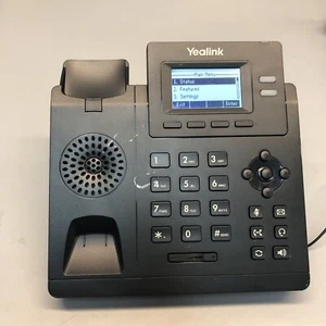 Yealink T31G Entry Level Gigabit POE IP Phone Base ONLY READ - Picture 1 of 4