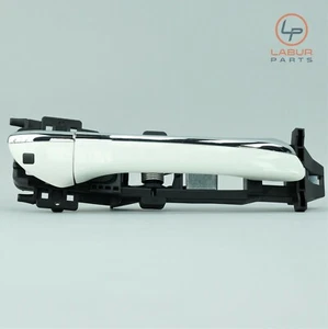 R171 Mercedes 09-11 SLK Class Right Passenger SIde Door Handle W/ Mount A1017 - Picture 1 of 5