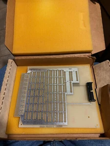 Augat - System 03819 8136-RG102-2 - Picture 1 of 3