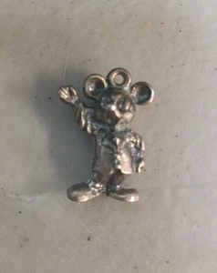 VINTAGE WALT DISNEY WDP WAVING MICKEY MOUSE OLD STERLING  CHARM CJC J-13 (2) - Picture 1 of 2