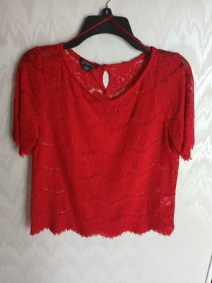 Blusa de encaje rojo Covington Foto 1 de 3