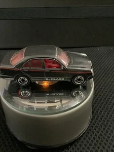 1998 Matchbox #70 Mercedes-Benz E Class (Dark Gray) - LOOSE - Picture 1 of 4