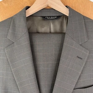 Jos A Bank Suit Mens 41R Brown Glen Prince of Wales 2 Button 100% Wool 32x33 - Picture 1 of 21