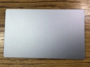 Apple Trackpad 2016 / 2017 Macbook Pro - Zdjęcie 1 z 6