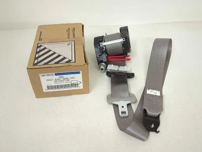 Nuevo retractor de cinturón de seguridad delantero derecho Ford 2002 Lincoln LS 2W4Z-54611B08-AAE fabricante de equipos originales Foto 1 de 4