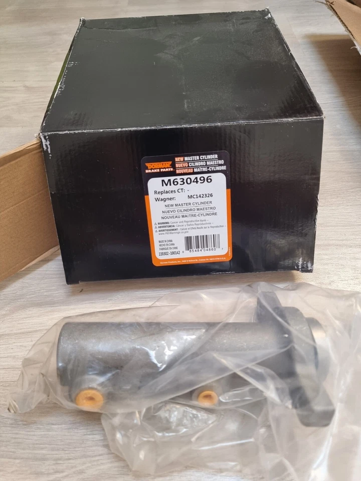 Chrysler Aspen Dodge Durango master brake cylinder - Image 1 of 1