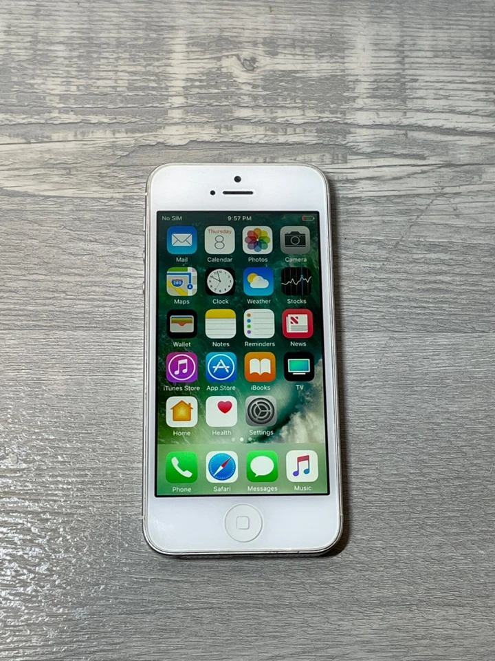 Apple iPhone 5 - 16/32/64GB - ALL COLORS Unlocked/AT&T/Sprint A1429 - Image 1 of 2