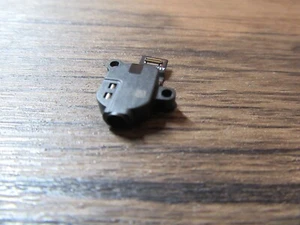 Enchufe de audio genuino Apple Macbook Pro 16" A2780 2023 - Placa para auriculares #MB59 - Imagen 1 de 3