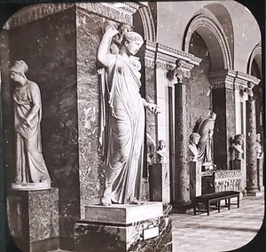 Venus Genetrix, Louvre, c1900s Charles S. Farrar Magic Lantern Glass Slide - Picture 1 of 3