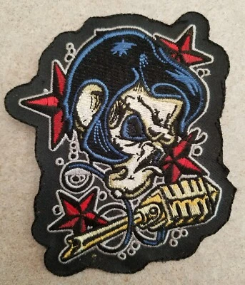 NOVO MINI PATCH CAVEIRA AMEAÇA LETAL ROCK-A-BILLY 4"x4" MN32033 - Imagem 1 de 2
