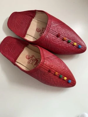 Traditional Moroccan Leather Babouches Slippers Red Embossed Size 37 - Image 1 of 4