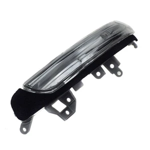 1X Right Side Rearview Mirror Light Signal Lamp For Toyota Prius V 81730-30140 - Picture 1 of 6