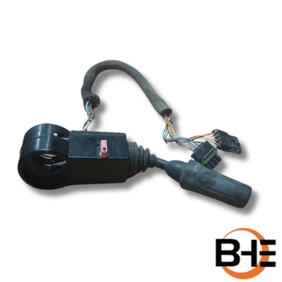 Palanca de cambios selectora de rango de transmisión 1319283 (usada) l SkyTrak Foto 1 de 3