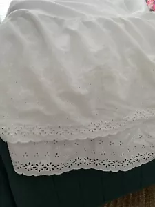 Bedskirt Ruffle Full Eyelet Lace White Flowers And Vines 12” Drop Vintage - Picture 1 of 5