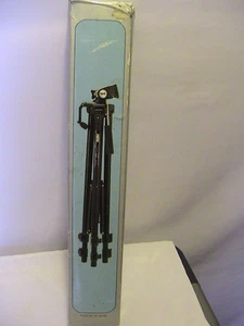 FOCAL TRIPOD WITH TWO WAY PANHEAD EXTENDS TO 55 INCHES 20-08-86 - Picture 1 of 10