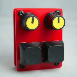 madMidiMini Compact Midi Controller with 2 Note Buttons 2 Potentiometers and LED - Picture 1 of 5