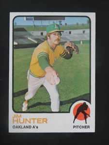 1973 Topps Baseball Card #235 Jim Hunter (EX-MT/NM) - Picture 1 of 2