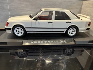 MCG 1/18 Scale Diecast- Mercedes-Benz W124 White - Picture 1 of 3