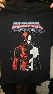 T-SHIRT MARVEL DEADPOOL A MANICHE CORTE NERA DA UOMO A FACE ONLY A MOTHER COULD LOVE - Foto 1 di 1