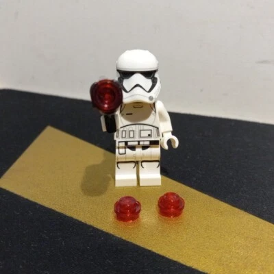 LEGO Star Wars: First Order Heavy Assault Stormtrooper sw0695 from Set 75132 - Image 1 of 4