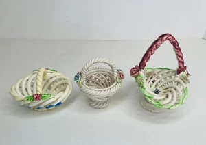 3 kleine Keramikkörbe geflochten handbemalt Blumen 1-Spanien gedrehte Griffe - Bild 1 von 10