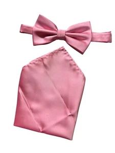 Brand Q Adjustable Bow Tie with Matching Handkerchief – Classic Style, Excellent - Picture 1 of 1