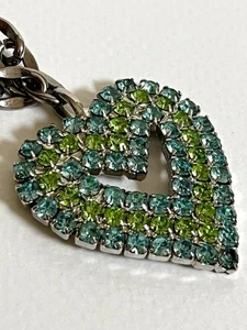 Tarina Tarantino grün Swarovski Herz Anhänger & Halskette, Vintage ~ silberfarben, hervorragender Zustand - Bild 1 von 7