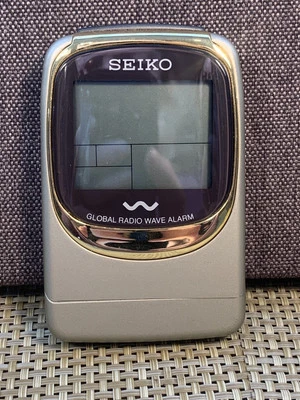Seiko Alarm Clock Global Radio Wave Alarm Snooze Twist Stand Vintage - Image 1 of 4