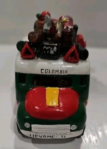 Columbia Made Glossy Clay handbemalter Miniatur Bus mit Futtertieren Figur - Bild 1 von 8