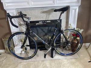 Used Trek 5200, OCLV 120 Carbon Fiber Road Bike-2003, 62cm - Picture 1 of 12