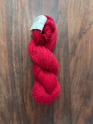 Hilos en cascada bebé alpaca gruesa (100 % bebé alpaca), en color: 572 rubí Foto 1 de 2