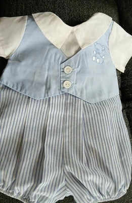 Completo pagliaccetto vintage bambino ragazzo blu ALEXIS 1 pezzo con finto gilet taglia da 6 a 10 libbre. - Immagine 1 di 4