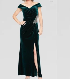 Alex Evening Off Shoulder Velvet Gown Surplice Sweetheart Neckline 10 Emerald - Foto 1 di 16