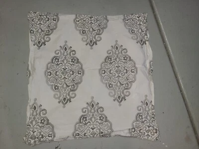 Pottery Barn "Medallón Asher Gris" Euro Sham Foto 1 de 2