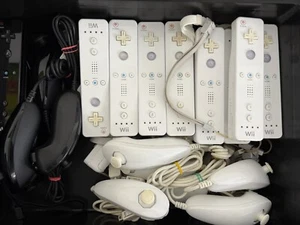 Original Nintendo Wii Controller + Nunchucks | Farben zur Auswahl | getestet - Bild 1 von 5