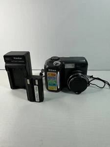 Nikon Coolpix 885 Digital Camera W/ Battery & Charger - Picture 1 of 7